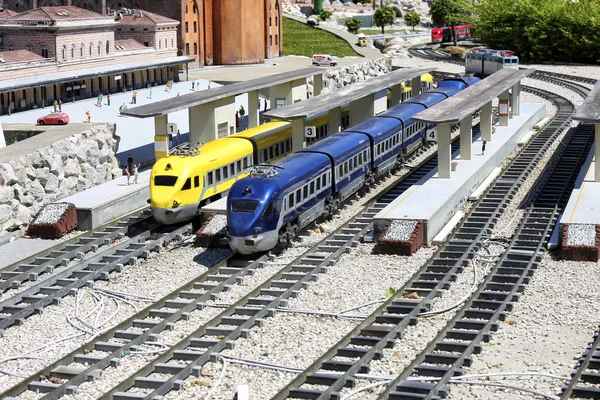 Miniature of railway station