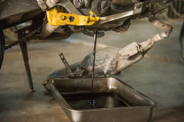 Motorcycle oil change
