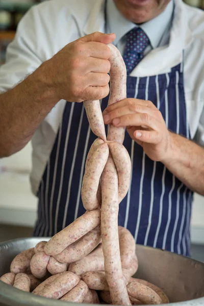 How to tie up sausages