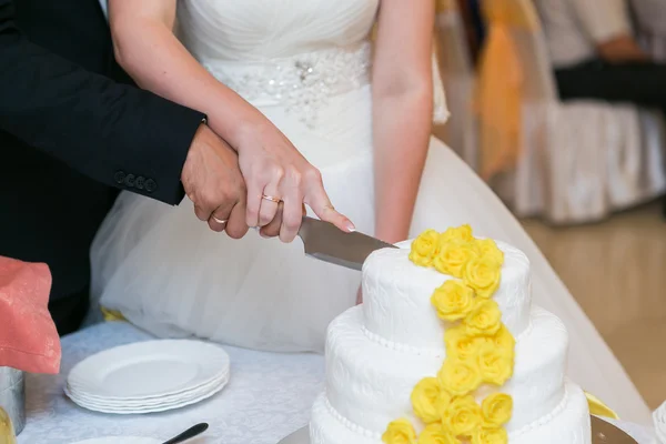 White multi level wedding cake