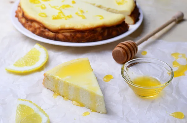 Lemon and Honey Cheesecake