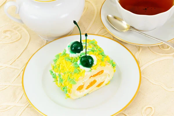 Biscuit and Cake with Mandarin and Whipped Cream.