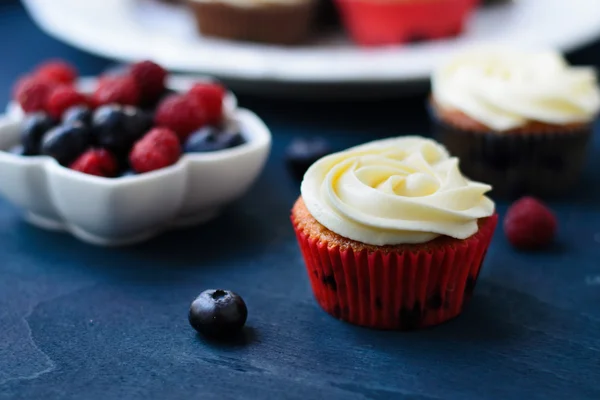 Lemon cupcakes with frosting