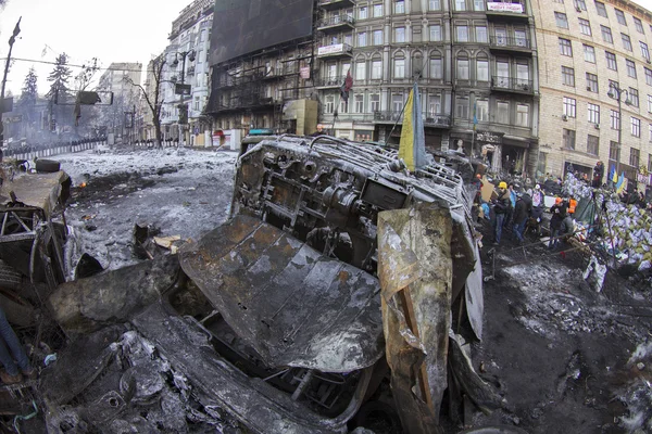 Barricades on Hrushevskoho street