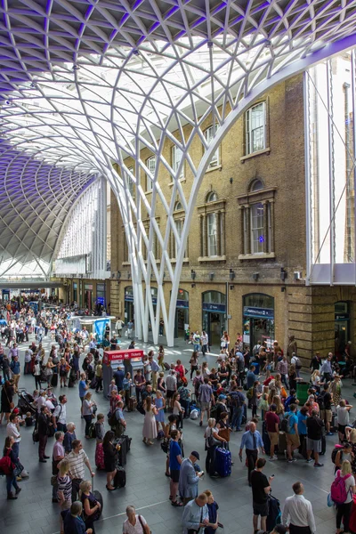 King\'s Cross Train Station Concourse