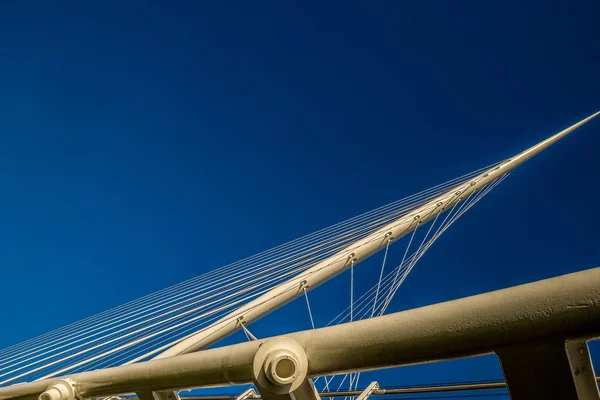 Cable stayed bridge