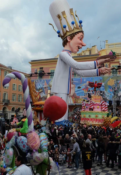 Crowds and colour at Nice Carnival