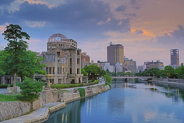 Hiroshima, Japan city skylilne on the Motoyasu River