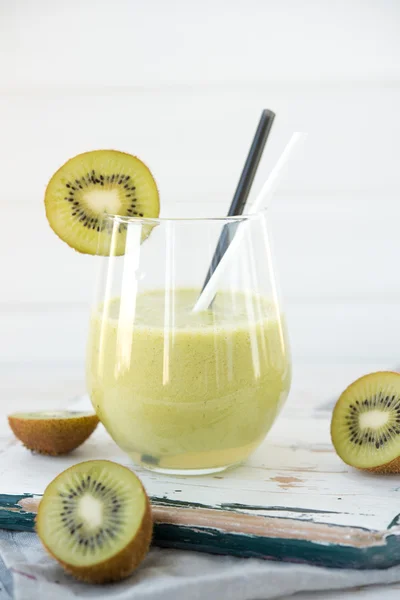 Freshly squeezed juice from a kiwi