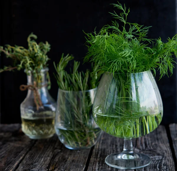 A handful of fresh dill