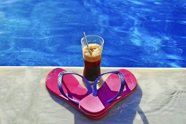 Summer icon - swimming pool - cold coffee pink thongs