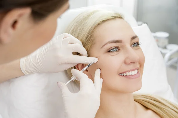 Beauty facial injections