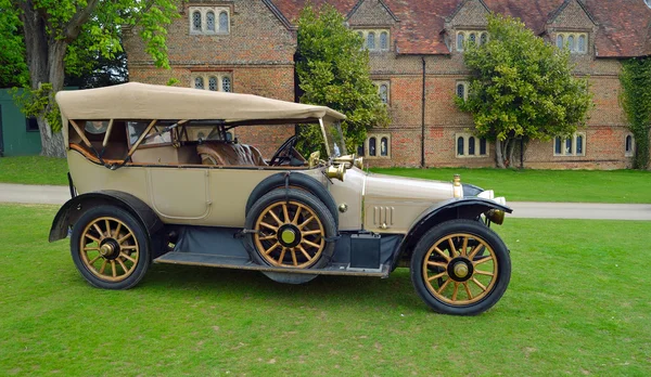 : Vintage 1914 Sunbeam Motor car