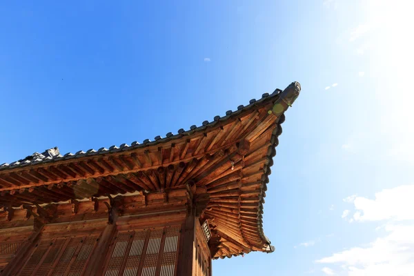 Korean traditional royal palace \'Gyeongbokgung\' roof close up