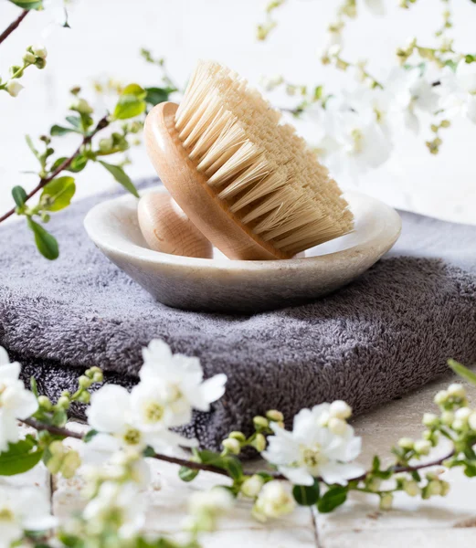 Body brush for natural beauty and washing up routine