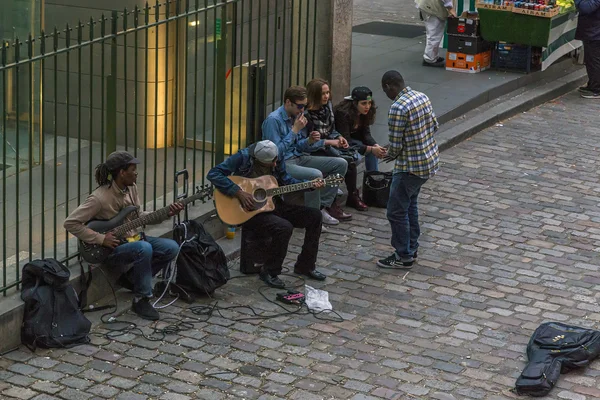 The concert on the street