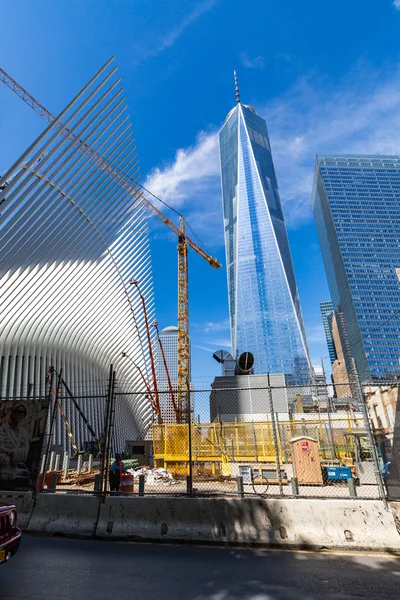 Views to the World Trade Center and Ground Zero construction site