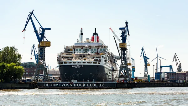 View of the Queen Mary 2 cruise ship in the port of Hamburg