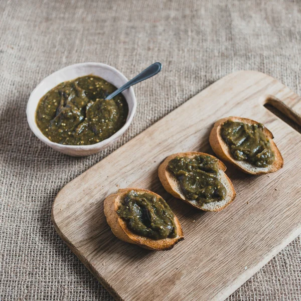 Toasts with spinach