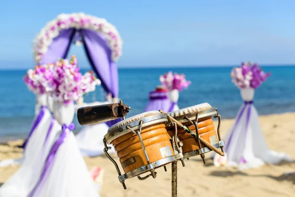 Decorations for weddings on the ocean