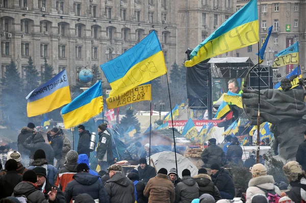 Kyiv Maidan Revolution Advantages_29