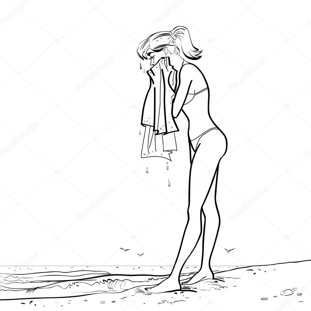 Полная женщина с обвисшими сиськами вытирается после душа напротив скрытой камеры