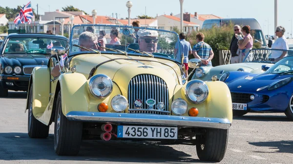 Parade of beautiful old English cars