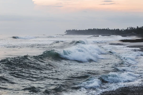 Huge waves at ocean