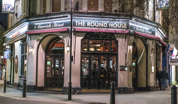 Typical English pub at Covent Garden district - LONDON/ENGLAND  FEBRUARY 23, 2016