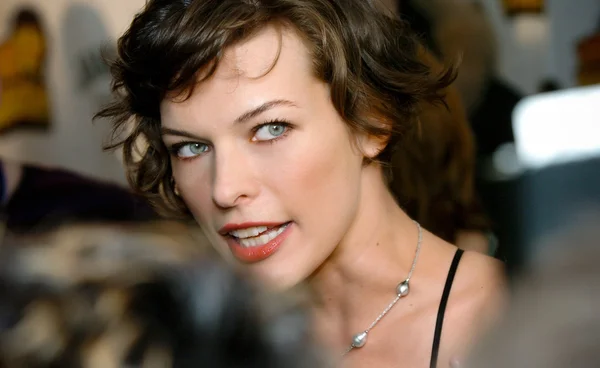 Actress Milla Jovovich attends MTV Russia Movie Awards ceremony in Moscow on April 21, 2006.