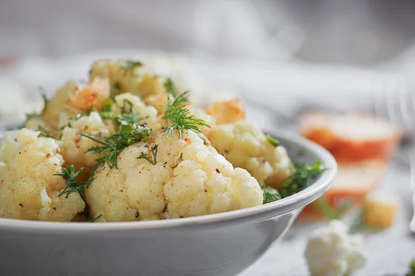 Cauliflower cooked with oil and herbs