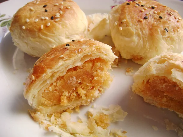 Pastry rolls with egg yolk filling