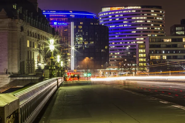 London street view at night