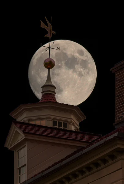 Moon over Mount Vernon
