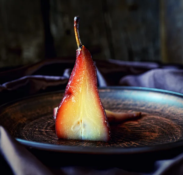 Pears in red wine
