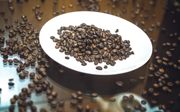 Coffee beans in a dish, macro coffee beans, coffee design, scatt