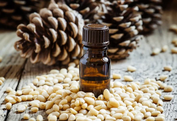Cosmetic cedar pine oil