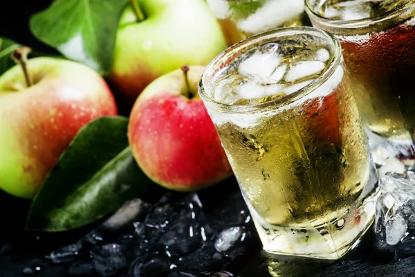 Cold apple juice with crushed ice