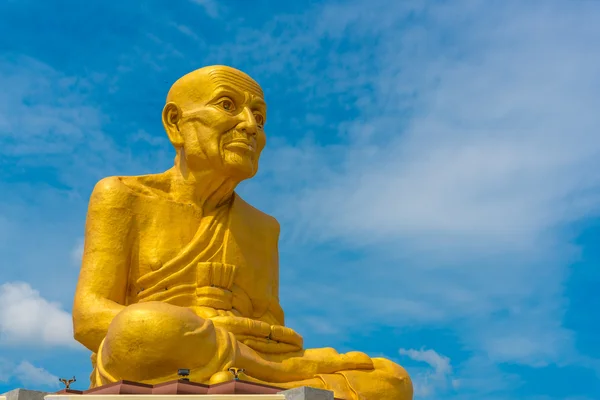 The big statue of Luang Phor Thuad.