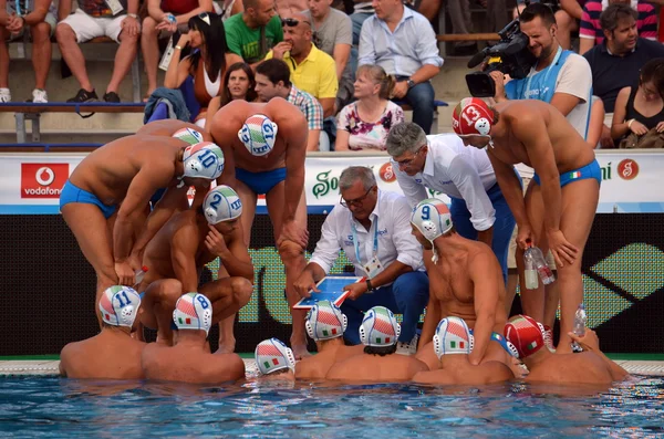 Alessandro Campagna head coach showing tactics and strategy to the italian team.