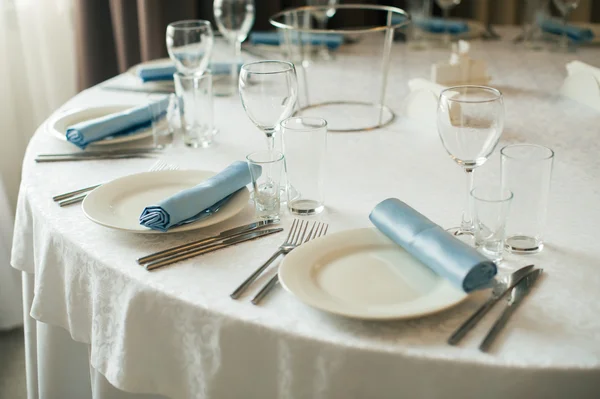 Serving wedding table