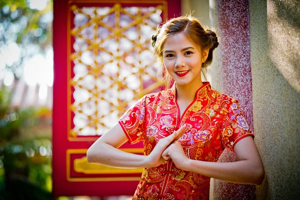 Asian Chinese woman in Traditional Chinese