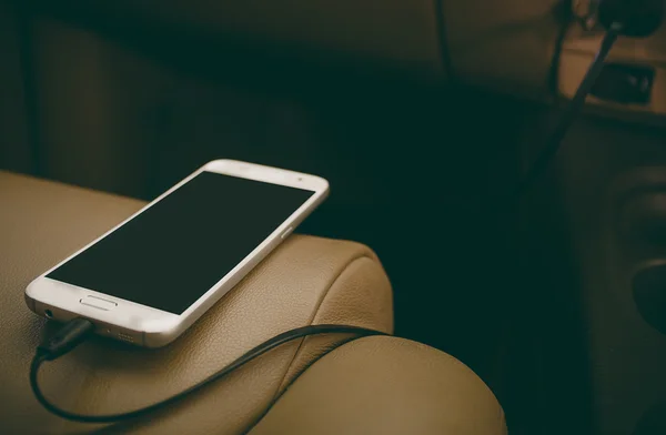 Charger plug Smart Phone on car