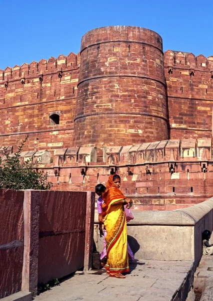 Indian women standing outside Agra Fort, Agra.
