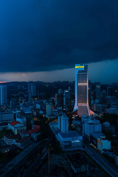 비구름에 쿠알라룸푸르의 아름다운 말레이시아의 콸라룸푸르 2020 — 스톡 사진