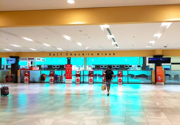 Luchthaventerminal Zelfbedieningskaartautomaten Kuala Lumpur Maleisië 2020 — Stockfoto