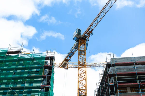 Bouwplaats Jib Kraan Bouw Van Nieuwe Moderne Gebouwen Stedelijke Architectuur — Stockfoto