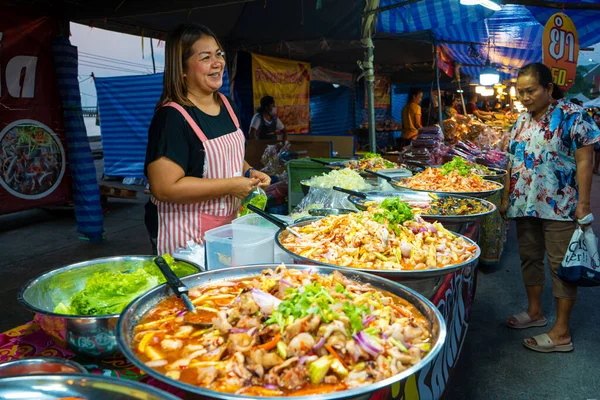 Mercado Comida Rua Ásia Balcões Comida Samui Alfaiate 2020 — Fotografia de Stock