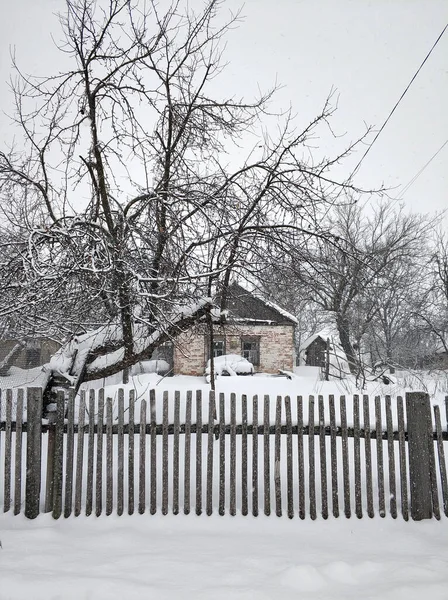 Vinterlandskap Byn Gata Byn Snön Efter Ett Snöfall — Stockfoto