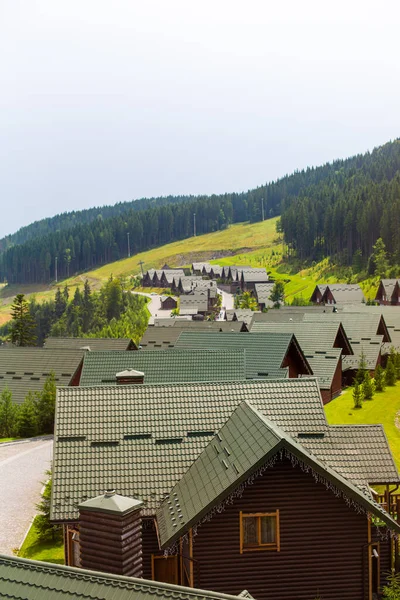 Base Estación Esquí Bukovel Karpaty Montañas Día Verano —  Fotos de Stock